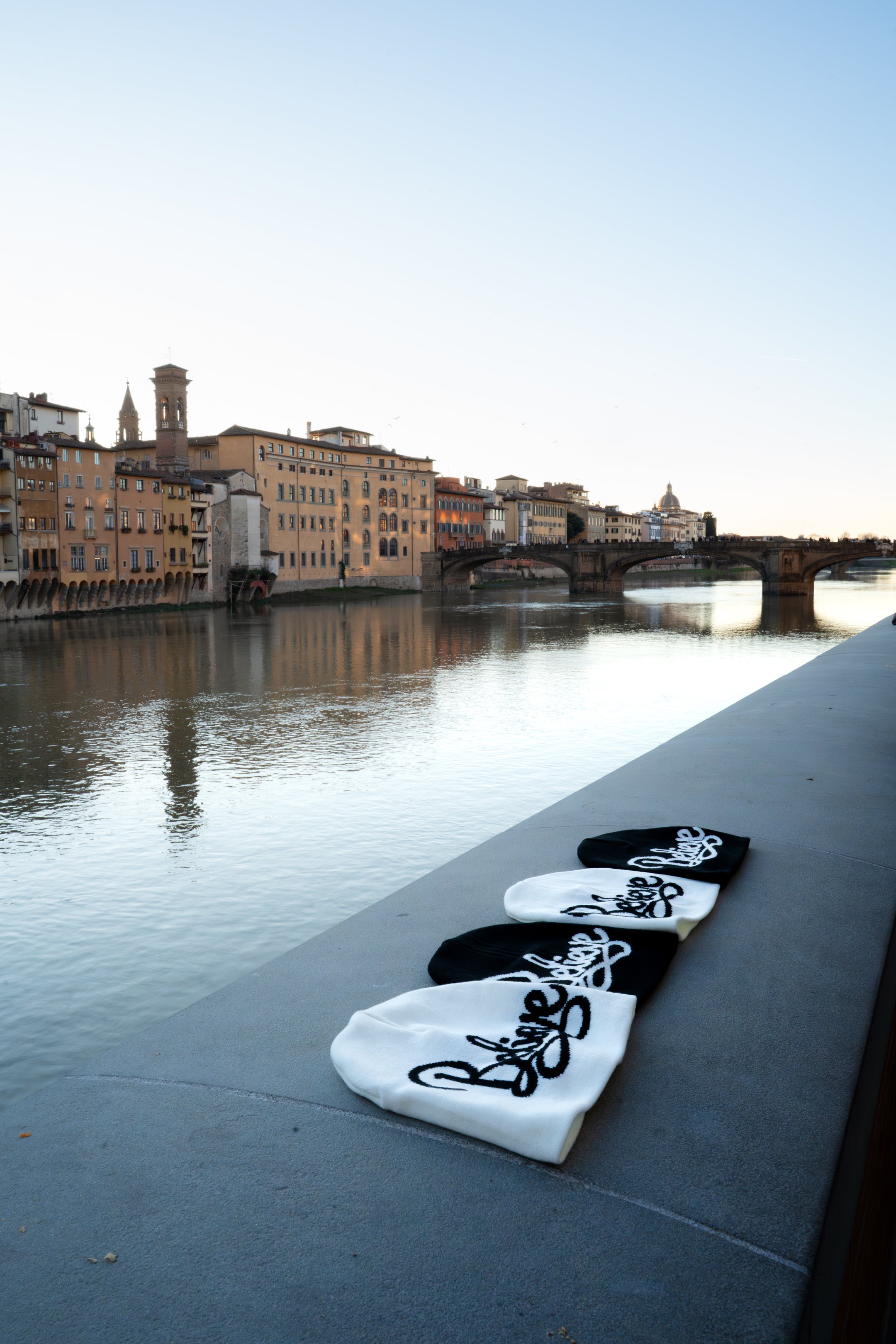 Berretto Believe – Nero e Bianco|